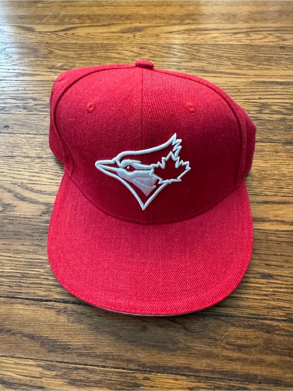 TORONTO BLUEJAYS Red Baseball Cap with White Embroidered Blue Jay Logo